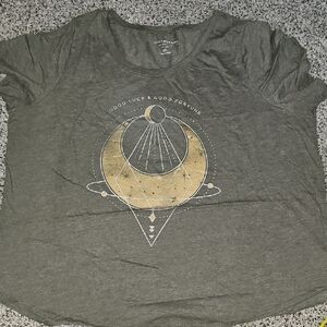 Lucky Brand Good Luck & Fortune Celestial Graphic Tee in Green Gold Xxl